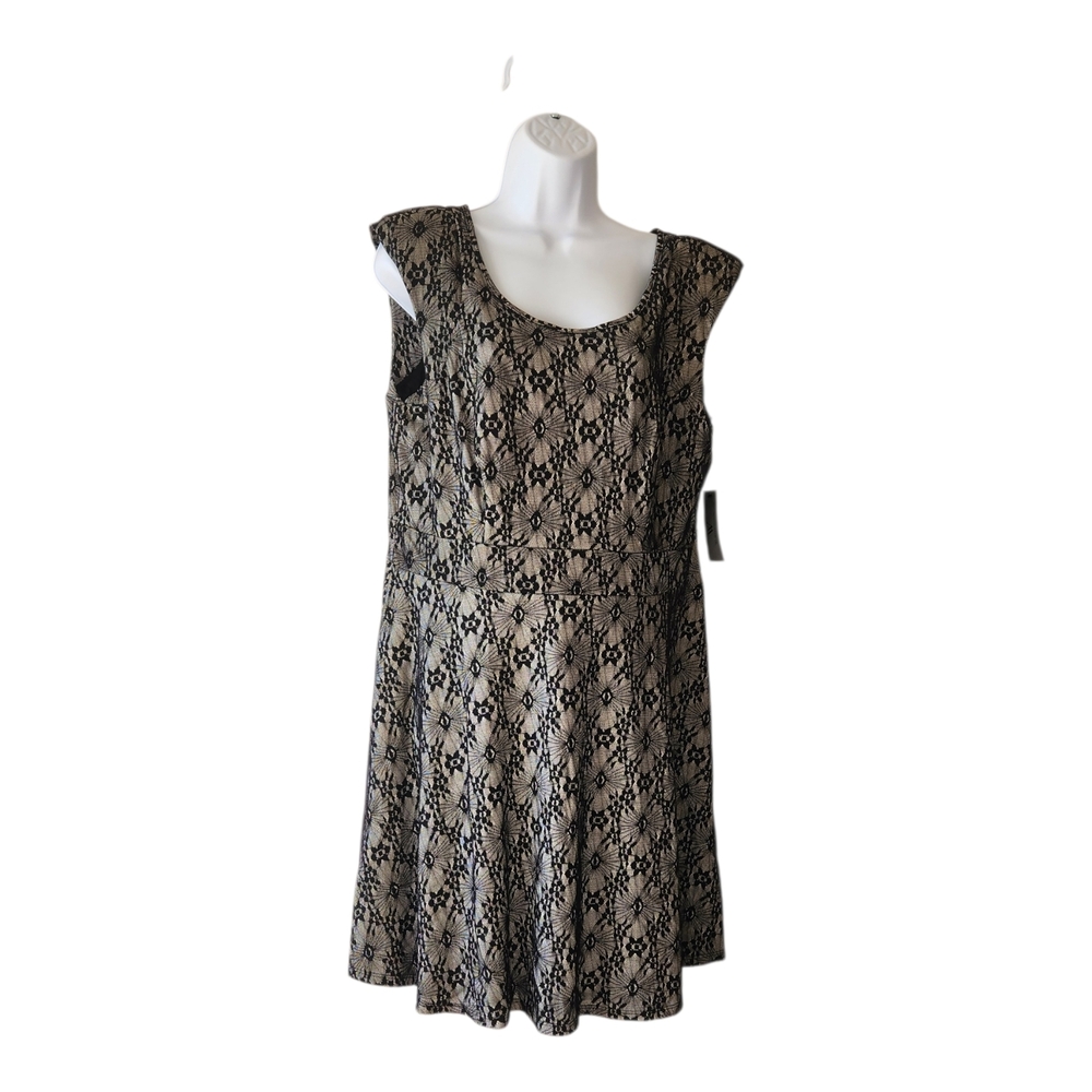 Black Lace Overlay Fit & Flare Worthington Dress XL NEW
